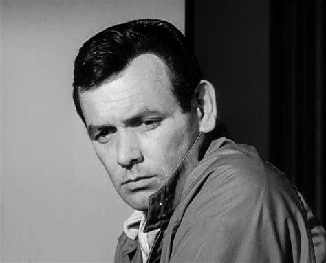  The Fugitive - Ein spannender Thriller über Flucht und Rache mit David Janssen in der Hauptrolle!